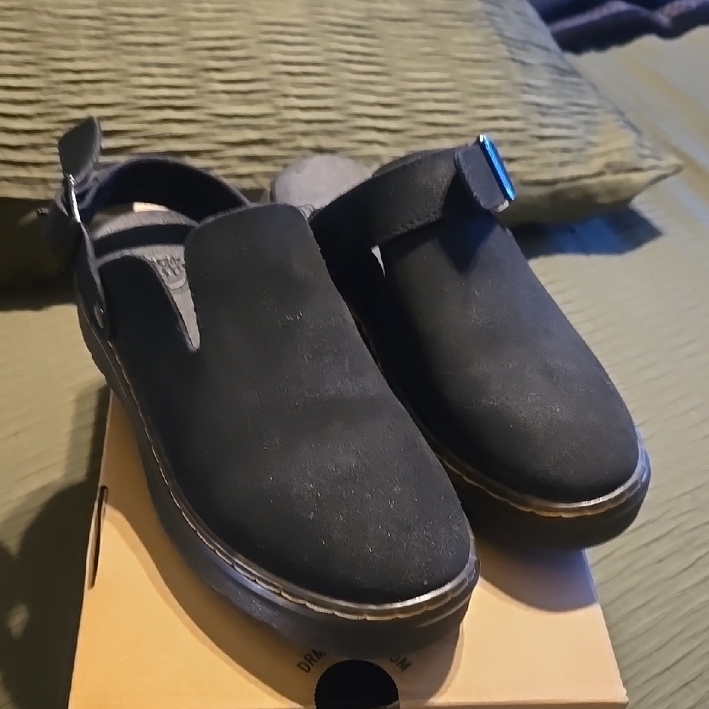 Dr. Martens Carlson Womens 6